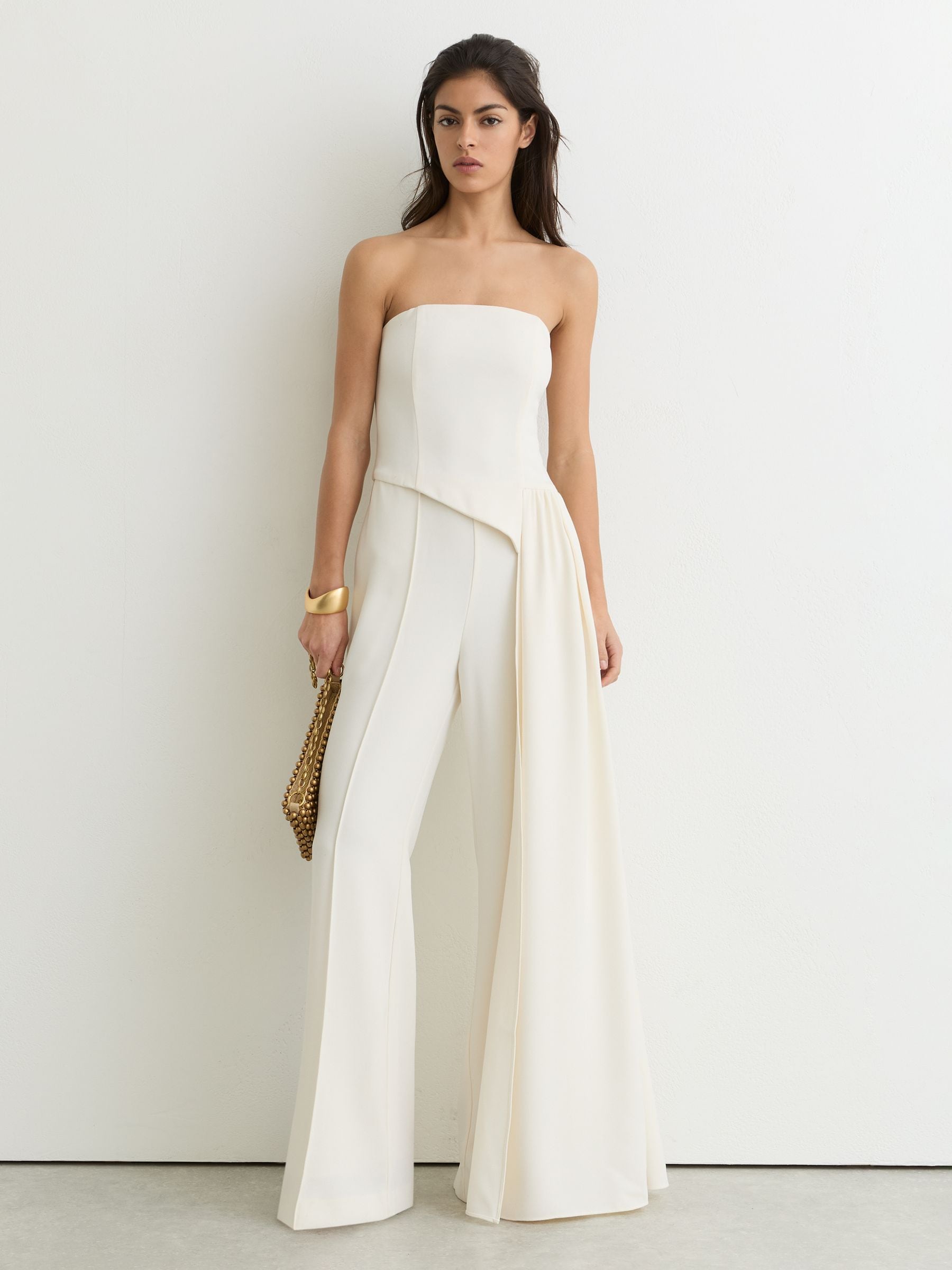 garment main image