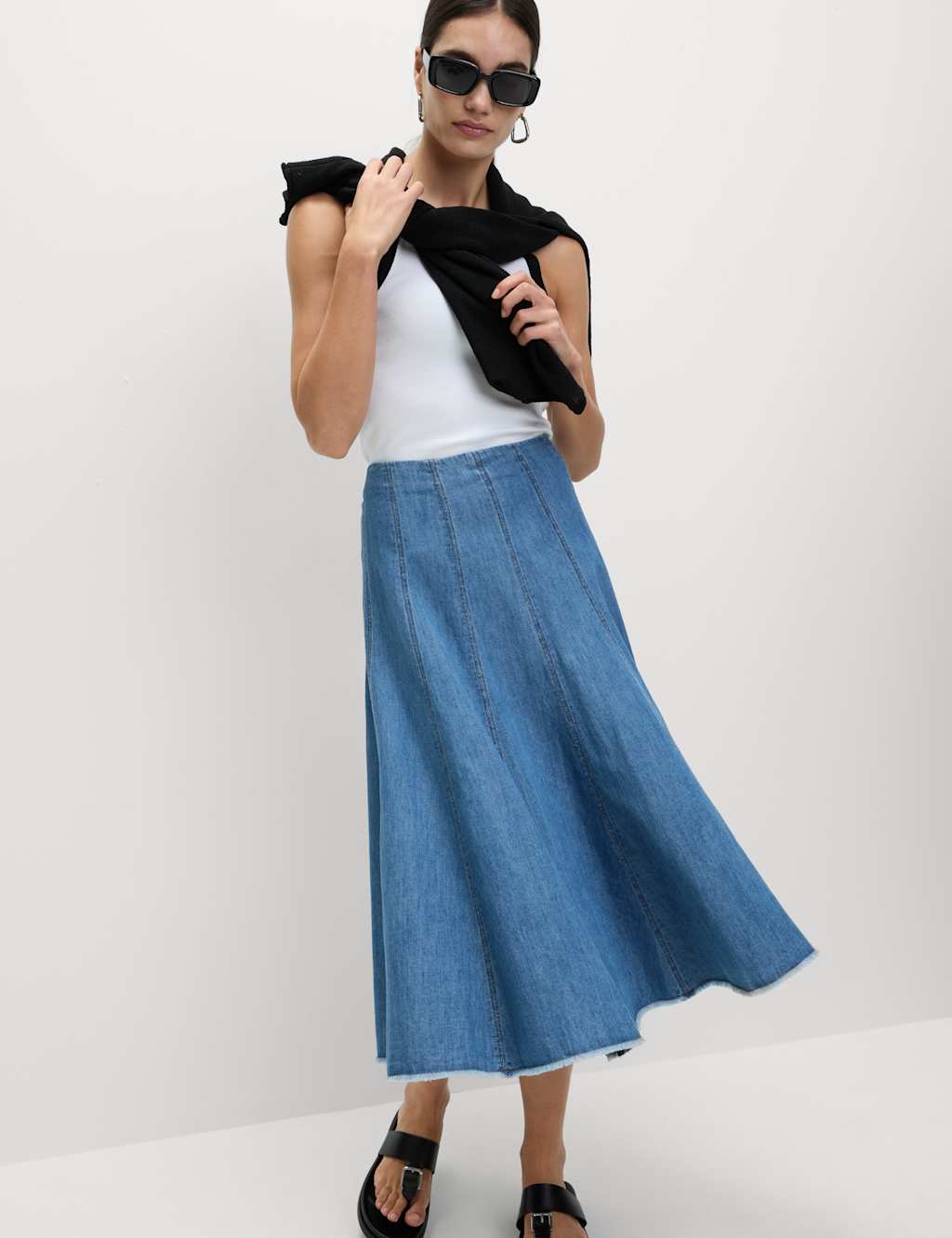 garment main image