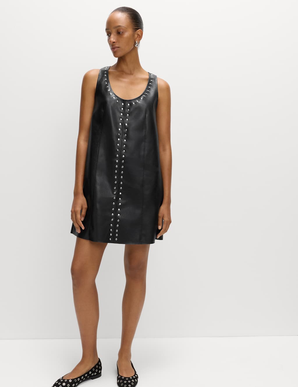garment main image